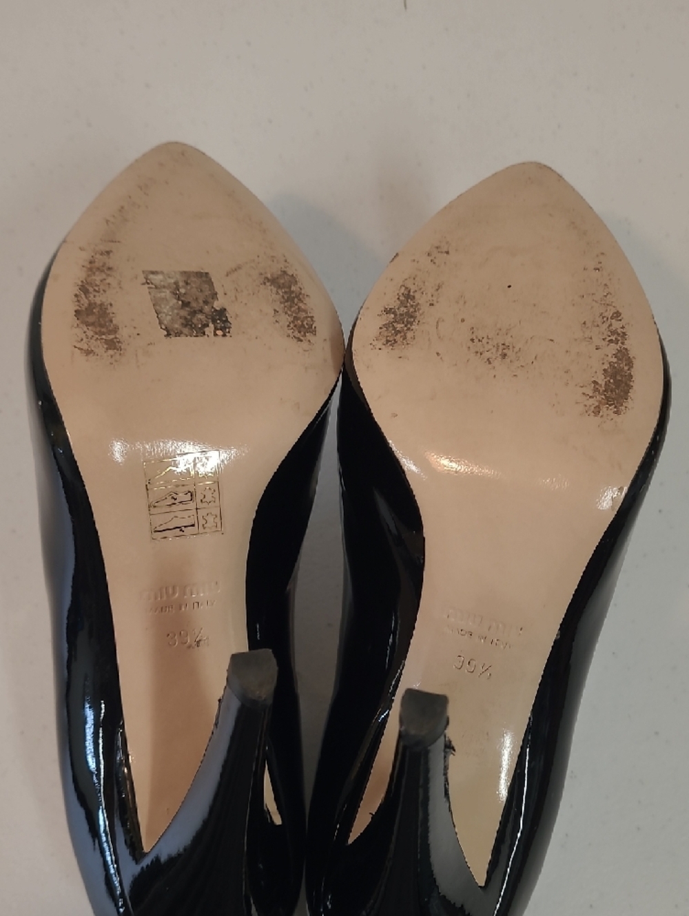 Miu Miu AUTHENTICATED Decollete Vernice 39 1/2 EU Black Patent Leather Booties - Picture 10 of 14